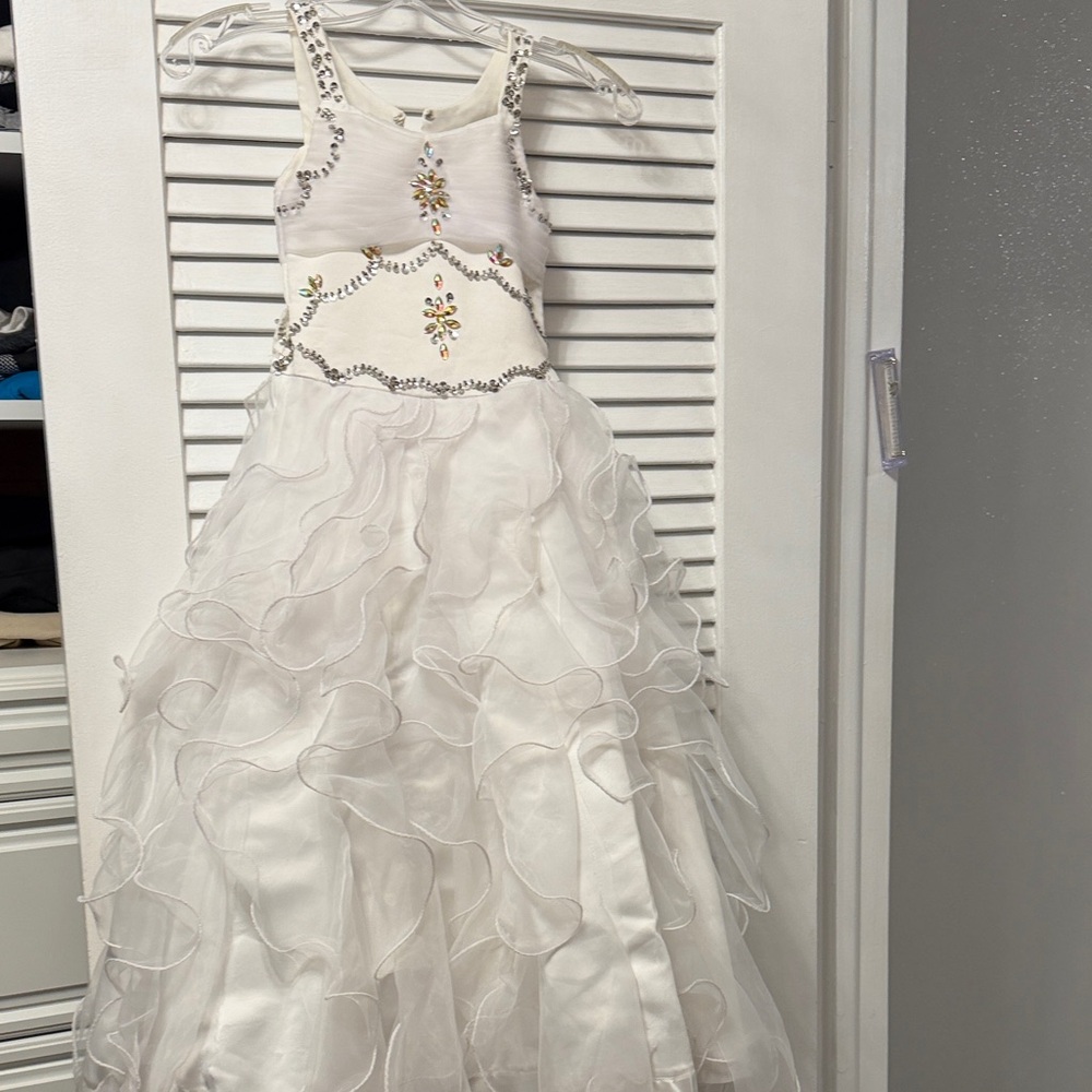 Flower girl, dress